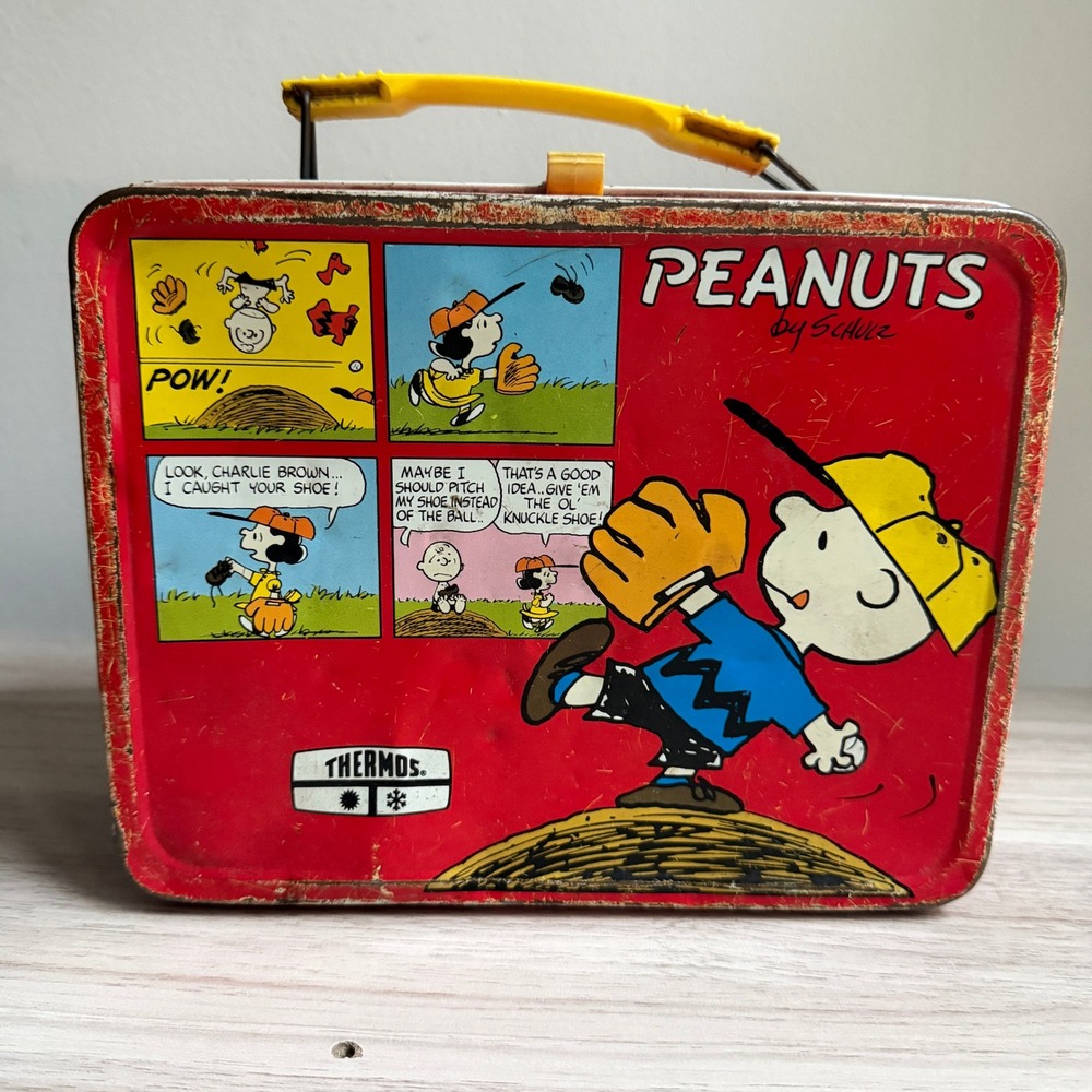 Thermos Peanuts Snoopy Charlie Brown Vintage Metal Lunch Box Red OS Good
